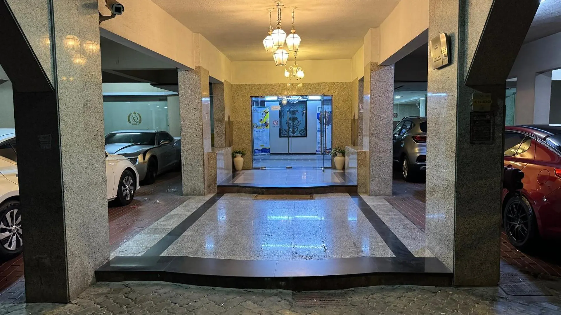 Capsule hotel Deebaj Hotel Apartment Partition Rooms Dubai